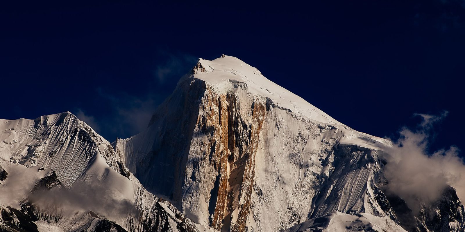 Złota ściana Spantika (7027 m n.p.m.), czyli Golden Peak